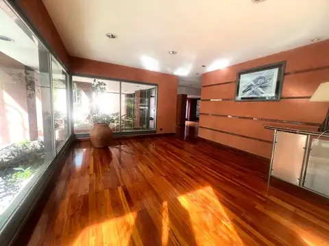 Avellaneda 100, Piso 6