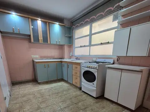 Departamento en Alquiler con 1 cocheras