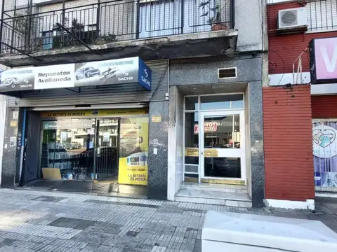 Av. Mitre 2200, Piso 3