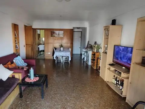 Departamento 4 ambientes con 3 baños