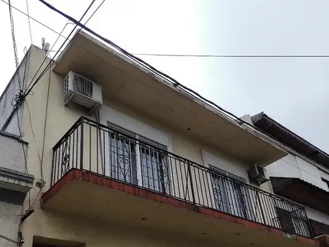 Av. Cabildo 1800, Piso 1