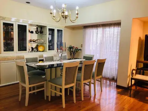 Departamento en Venta de 5 ambientes