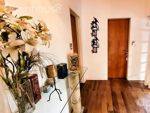 CASA 5 AMB C/ PARQUE, PILETA, QUINCHO Y GARAJE
