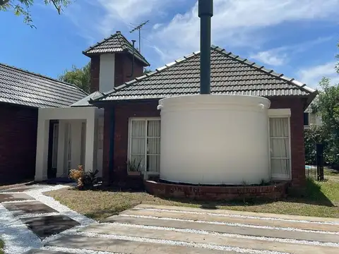 Casa en Alquiler en Country Club Banco Provincia, USD 1.150