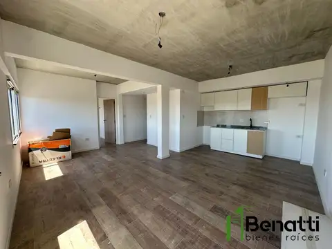 Departamento DOS AMBIENTES en C/FTE con COCHERA. ALQUILER