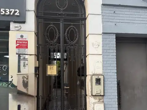 PH  3 AMB CON TERRAZA PROPIA SIN EXPENSAS MUY BUEN ESTADO