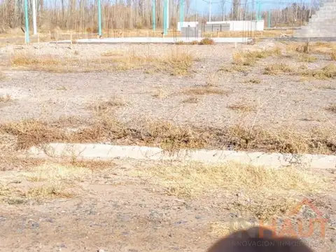 Terreno en Venta en Cinco Saltos, USD 12.400