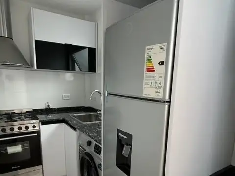 departamento dos ambientes, reciclado a nuevo y equipado.