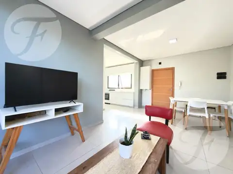 Departamento de 2 Ambientes con Balcón, Losa Radiante y DVH | Edificio Moderno