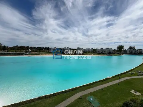 Lagoon Pilar