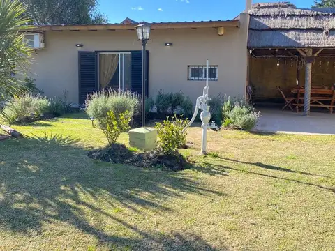VENTA CASA QUINTA 3 AMBIENTES GRAL RODRIGUEZ
