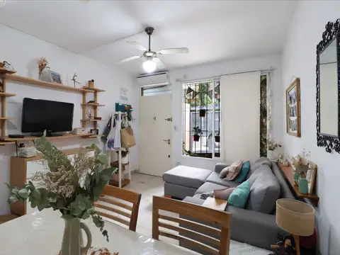 Depto Tipo Casa 2 ambientes con 1 baño