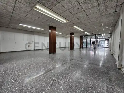 ALQUILER - Local comercial. Lujan Centro