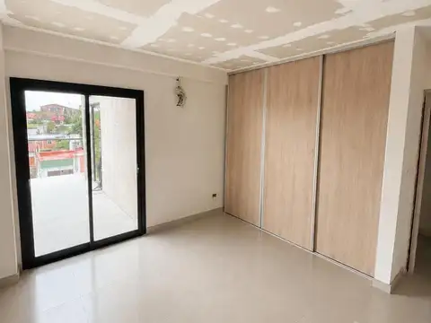 Departamento en Venta en Bernal Oeste, USD 138.000
