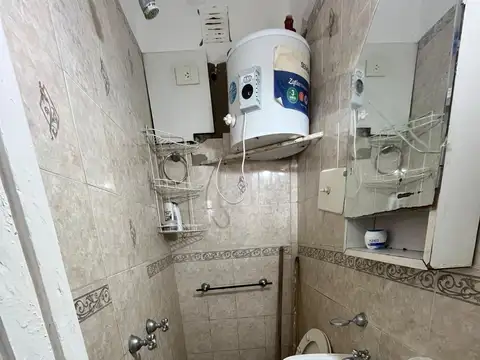 Departamento 1 ambiente a la calle