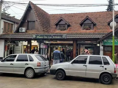 Local - Alquiler - Argentina, Grand Bourg - Francisco Beiro 1450