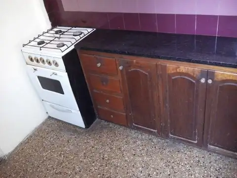 Ph de 2 ambientes en San Andres, próximo a varias lineas de colectivos (333, 111, etc)