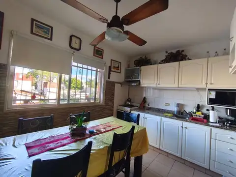 Depto Tipo Casa en Venta con 2 cocheras