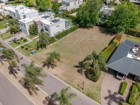 VENTA – Terreno de 950m2 - Cadaques Funes Hills, Funes