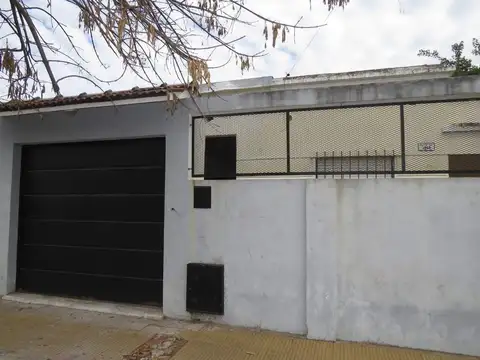 VENTA DE CASA - WILLIAM MORRIS - HURLINGHAM