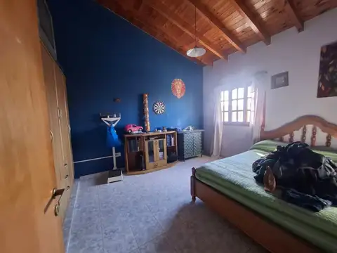 Casa 6 ambientes con 1 baño
