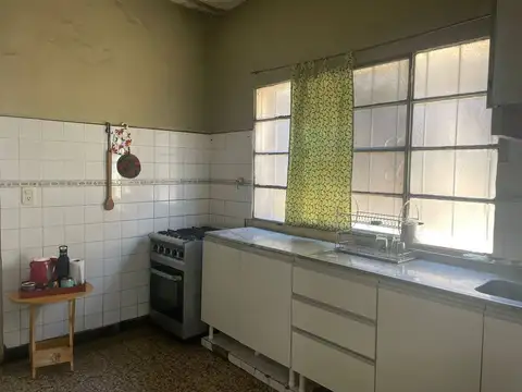 VENTA CASA 3 HABITACIONES ZONA OESTE