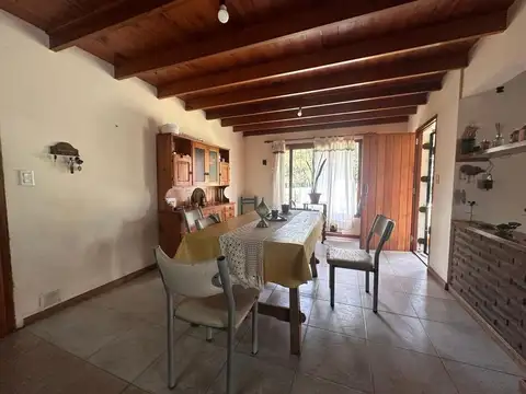VENTA CASA 4 AMBIENTES ZONA DE TODO EL AÑO