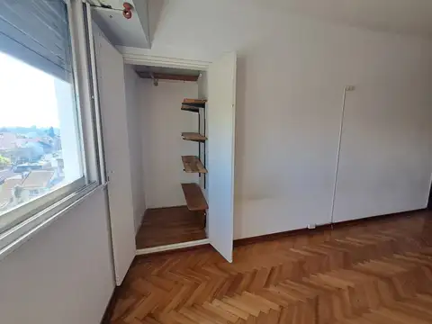 Departamento en Alquiler en Ramos Mejía Norte, $ 400.000