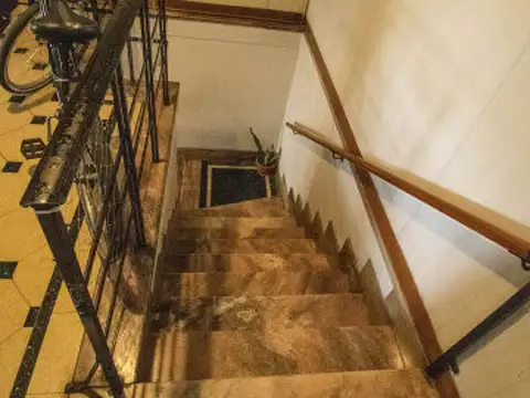 PH 5 Ambientes con patio y terraza - 1° y 2° Piso - Balcón - Quincho - Apto Crédito - 227m²  -