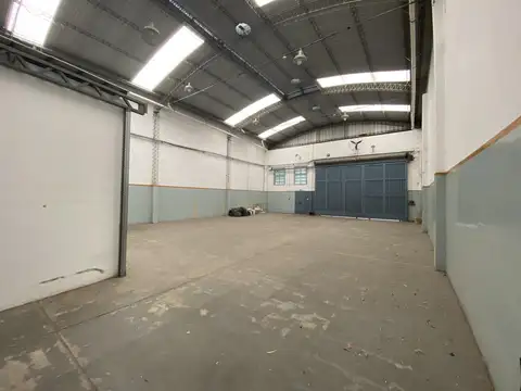 Venta Terreno sobre avenida Triunvirato en Villa Ortuzar