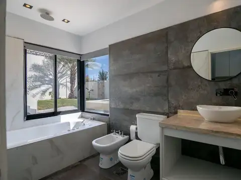 VENTA CASA 4 DORMITORIOS SAN VICENTE CÓRDOBA