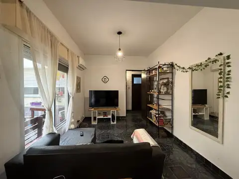 PH en venta de un dormitorio en PB con patio interno