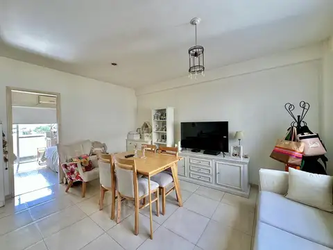Departamento en Alquiler en Remedios de Escalada, $ 500.000