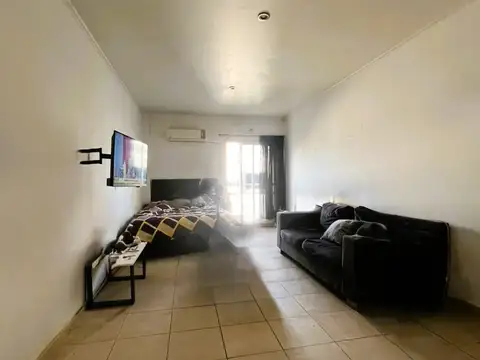 *MONOAMBIENTE CON COCINA Y BAÑO