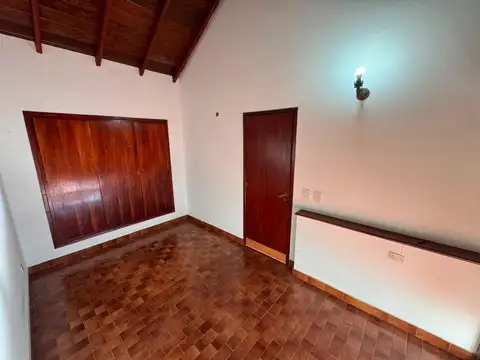 Casa en Venta en Merlo, USD 100.000