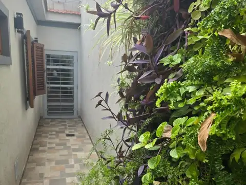 Casa en Venta en Banfield, USD 230.000