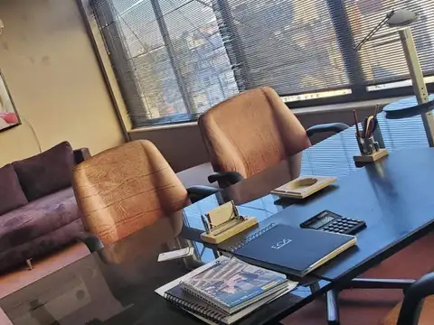 Oficina en Venta al Este