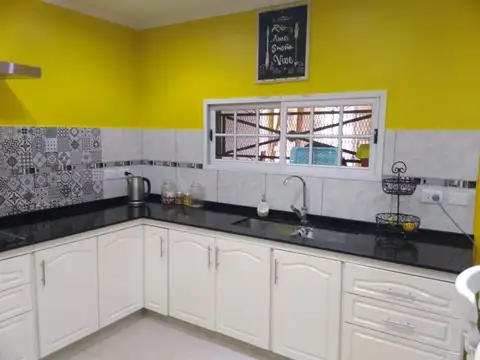 Casa en Venta en Gonzalez Catan, USD 110.000