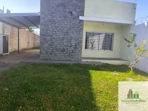 Casa 4 ambientes con 1 baño