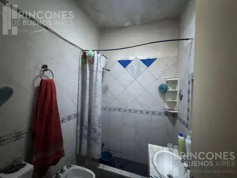 Depto Tipo Casa en Venta en Pompeya, USD 98.000