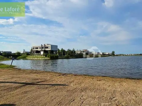 Terreno en Venta en Barrio el Cazador, USD 25.000