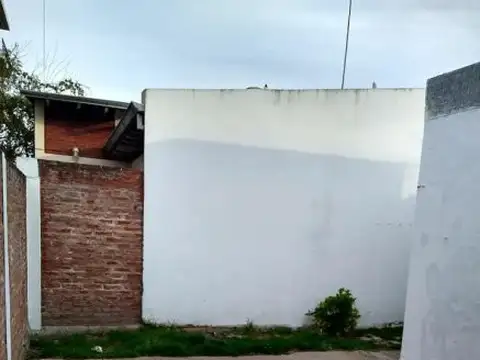 Casa en Alquiler con 1 cochera