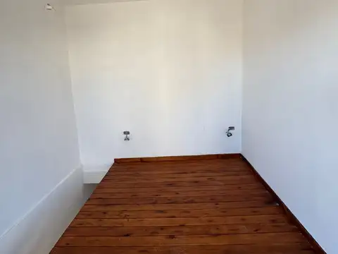 Depto Tipo Casa 2 ambientes con 1 baño