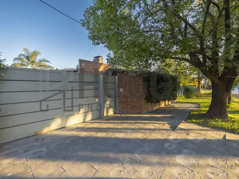 Casa 3 dorm con quincho y jardin