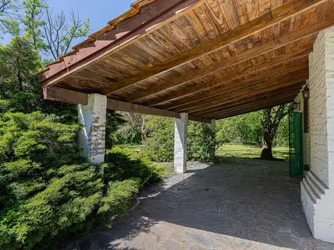Casa 3 ambientes con 2 baños
