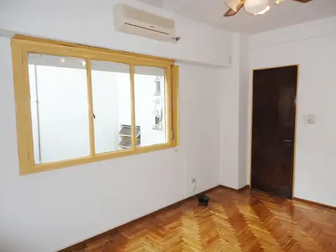 Lavalleja 1100, Piso 1
