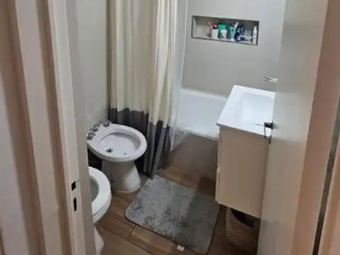 Departamento en Alquiler en Colegiales, $ 650.000