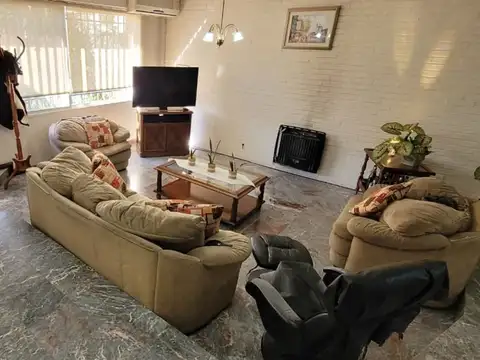 Casa en Venta en General San Martín, USD 275.000