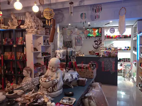 LOCAL EN VENTA - PASEO "EL AGORA" PINAMAR - LOC. 20