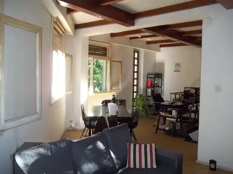 Depto Tipo Casa en Venta 60 años